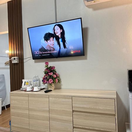 Service Apartment ห้อง102 ใจกลางเมืองใกล้แหล่งท่องเที่ยว ラムパーン エクステリア 写真