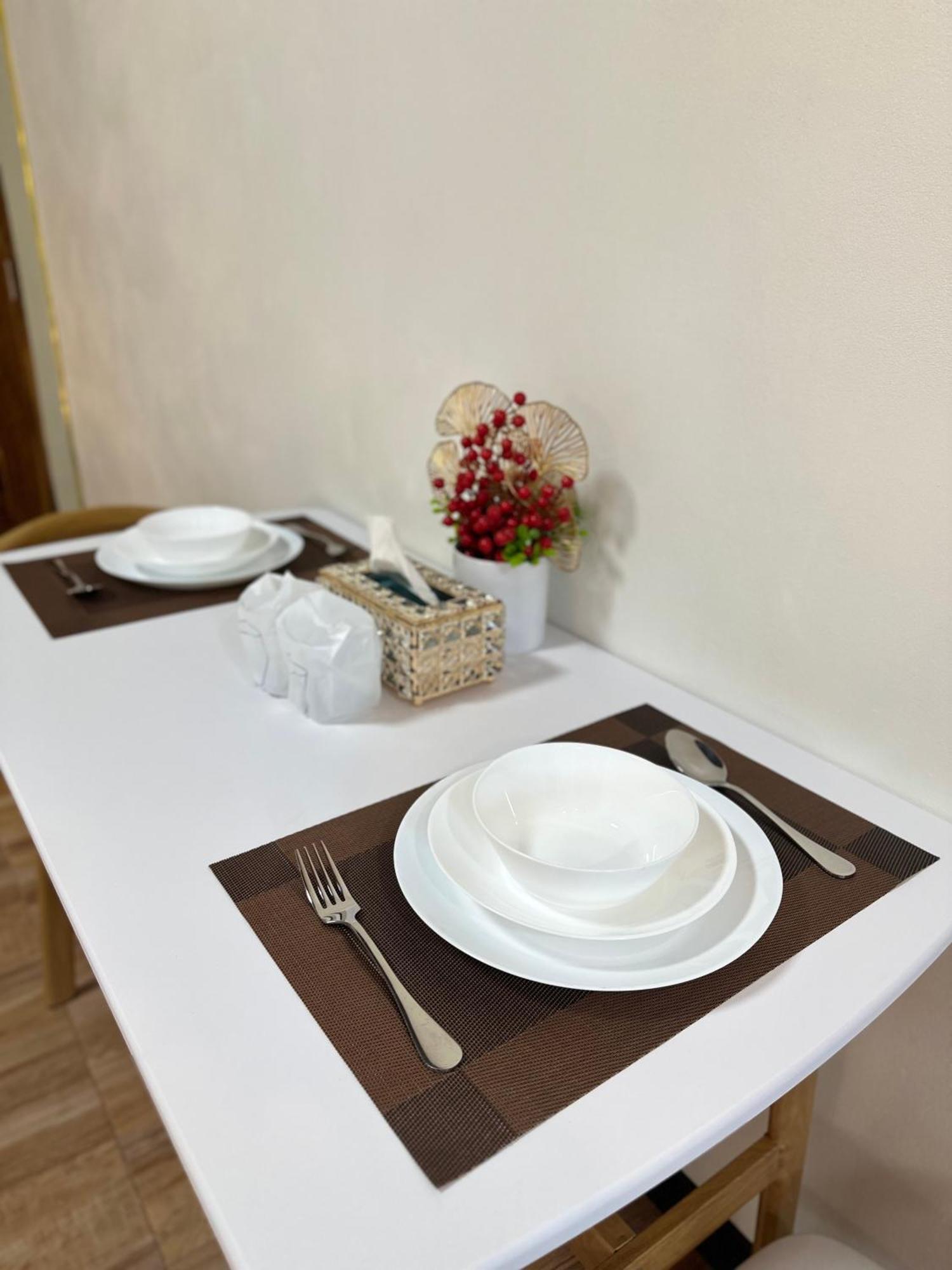 Service Apartment ห้อง102 ใจกลางเมืองใกล้แหล่งท่องเที่ยว ラムパーン エクステリア 写真